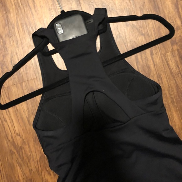 Final Lap Tank Lululemon - Picture 2 of 4